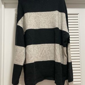 Black and grey strap sweater